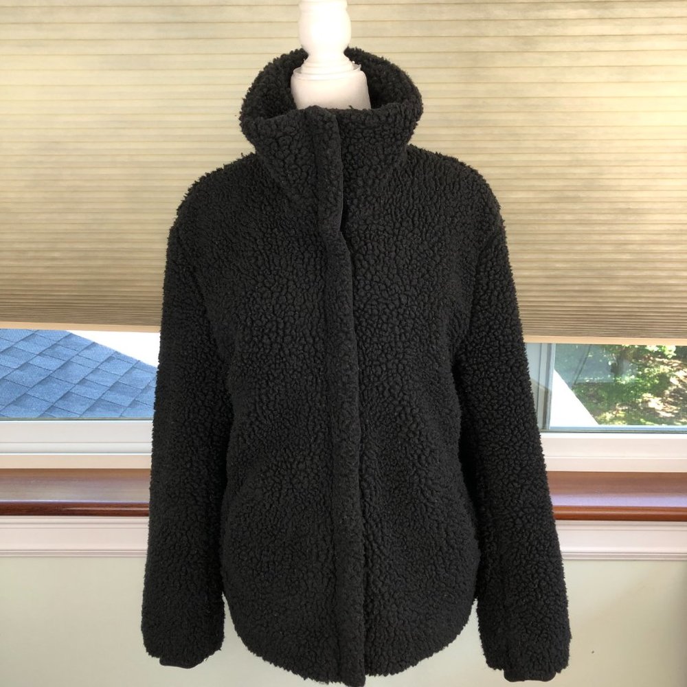 L.O.G.G. by H&M Black Cozy Teddy Bear Jacket Outdoor Hiking Active Minimalist